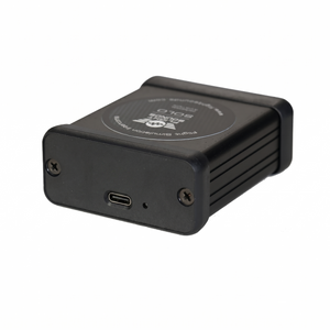 Flight Sounds SOLO rear panel with USB-C